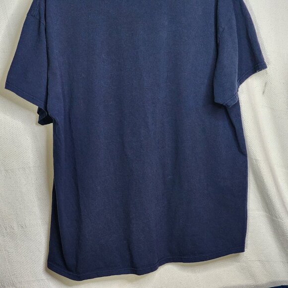 Gildan Heavy Cotton Navy Blue Respect the Leaf with Red Maple Leaf Motif Tee XL - Picture 10 of 16